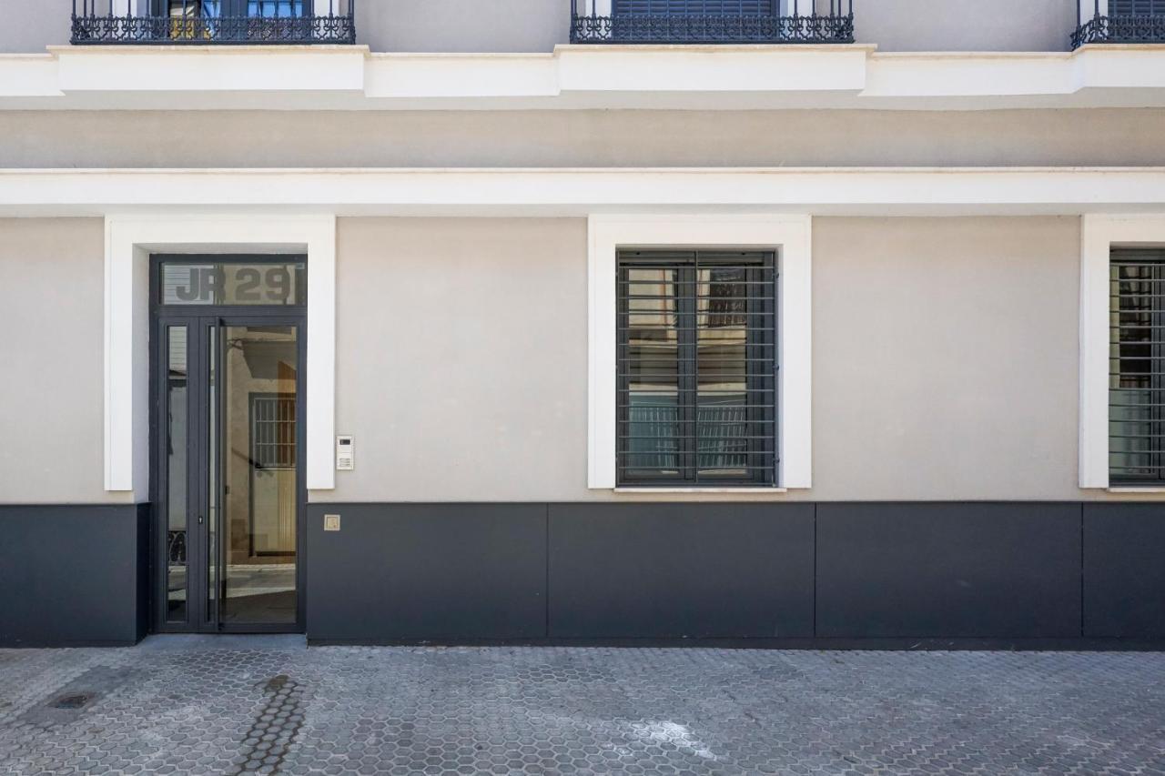 Oasis In The Heart Of Seville - 2 Bedroom Apt מראה חיצוני תמונה